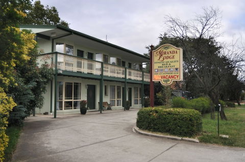 Miranda Lodge - ACT Tourism 1