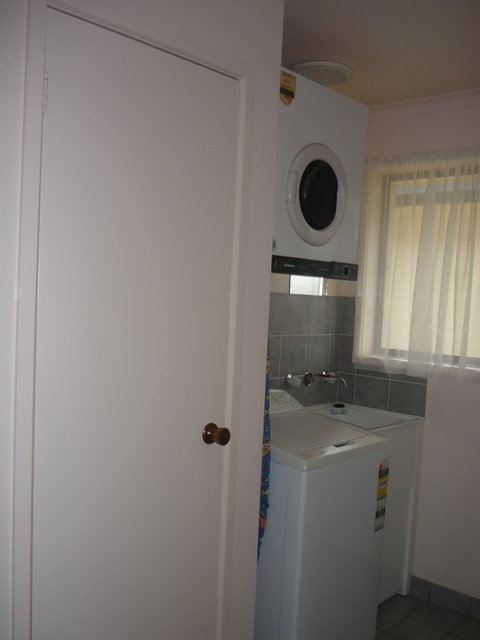 Ocean Drive Apartments - ACT Tourism 6