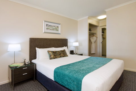 Pacific Suites Canberra - ACT Tourism 6