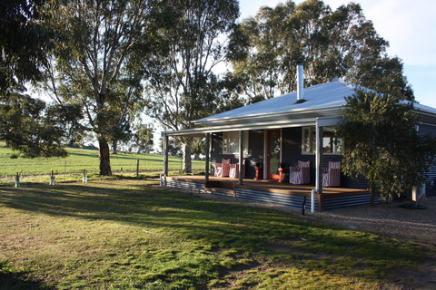 Rabbiters Hut - ACT Tourism 0