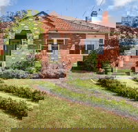 The Yellow Door Guesthouse - ACT Tourism