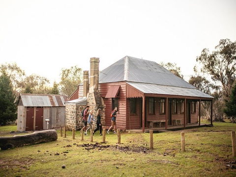 The Pines Cottage - ACT Tourism 0