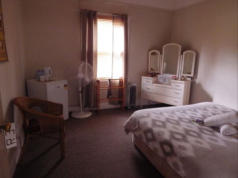 Victoria Hotel: Moonan Flat - ACT Tourism 4