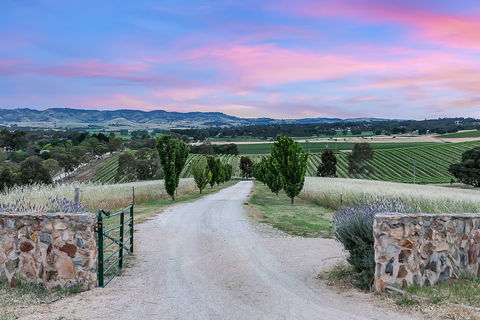 Abbotsford Country House - ACT Tourism 1