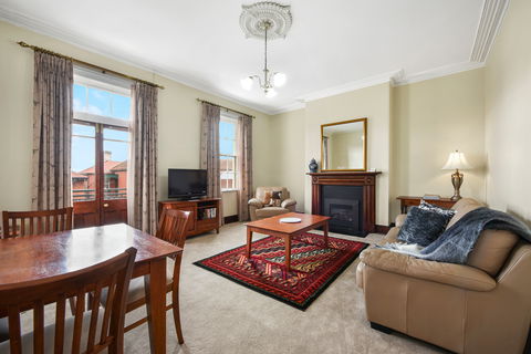 Apartments At York Mansions - ACT Tourism 0