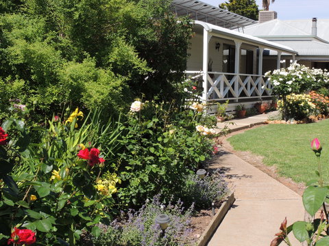 Burrabliss Bed And Breakfast - ACT Tourism 0