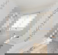 Colonial Court Villas Serviced Apartments - ACT Tourism