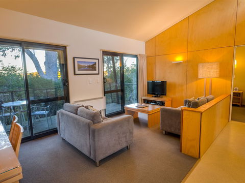 Cradle Mountain Wilderness Village - ACT Tourism 1