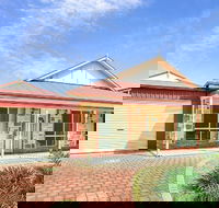 Marina Cove on Janz - ACT Tourism