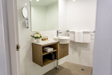 Pacific Hotel Brisbane - ACT Tourism 2