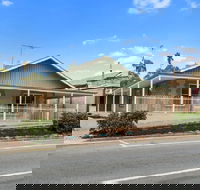 Williamstown Bed  Breakfast - ACT Tourism