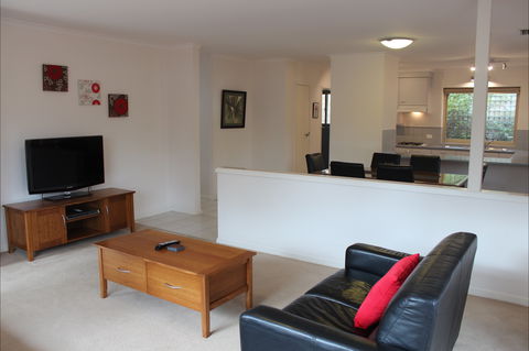 Adelaide Serviced Accommodation - Childers House - ACT Tourism 1