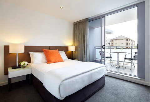 Adina Apartment Hotel Wollongong - ACT Tourism 2