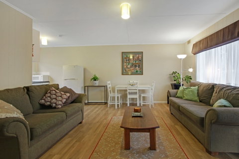 Akora Flats - ACT Tourism 0