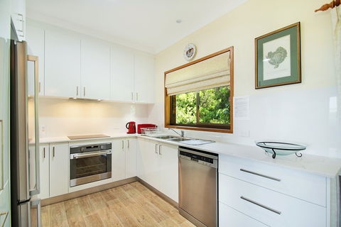 Alva Lee - ACT Tourism 2