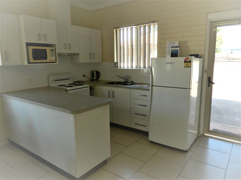 API Pelican Beach Front Apartments Kalbarri - ACT Tourism 1