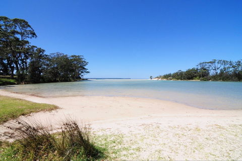 Aqua Leaf Apartment Jervis Bay - ACT Tourism 1