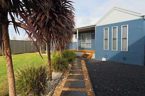 Blue Fin - ACT Tourism 0