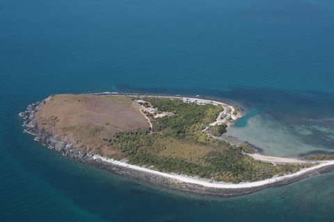 Camp Island Lodge - ACT Tourism 0