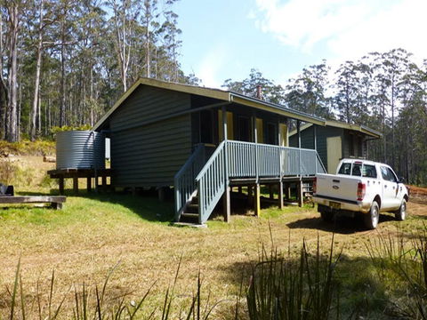 Daisy Plains Huts - ACT Tourism 0