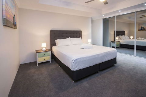 Fairway Lakeside - ACT Tourism 1