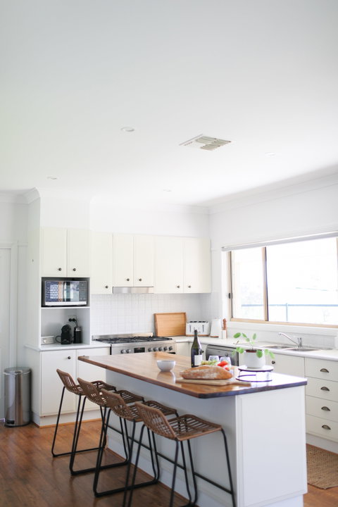 Little River Lodge Tumut - ACT Tourism 0