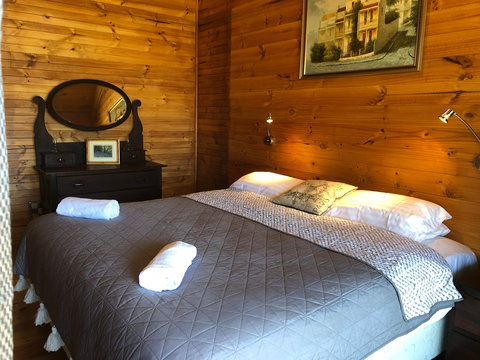 St Paul's River Cottages - ACT Tourism 2