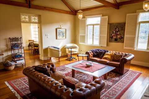 Tizzana Winery Bed And Breakfast - ACT Tourism 2
