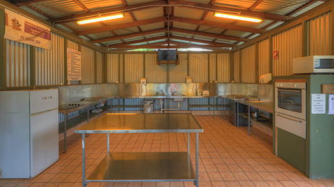 Yallakool Caravan Park On BP Dam - ACT Tourism 1