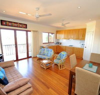 Reflections B  B - ACT Tourism