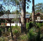 Grass Trees Escape - ACT Tourism