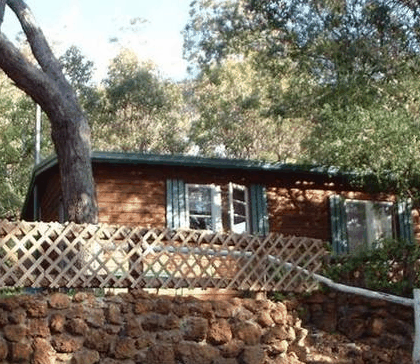 Gum Grove Chalets - ACT Tourism 2