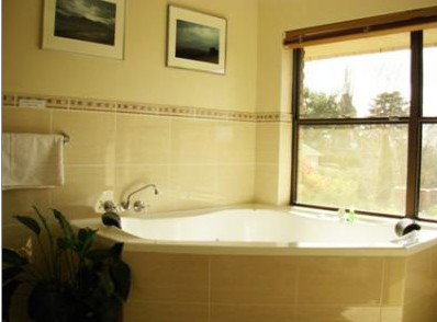 Bathurst Heights Bed And Breakfast - ACT Tourism 3