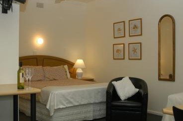 Bermagui Motor Inn - ACT Tourism 1