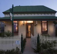Emaroo Cottages - ACT Tourism