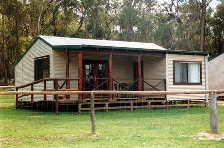 Cambray Cottages - ACT Tourism 0