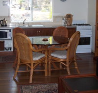 Jarrah Glen Cabins - ACT Tourism