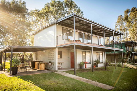 58 Pelican Point Via Morgan - ACT Tourism 0