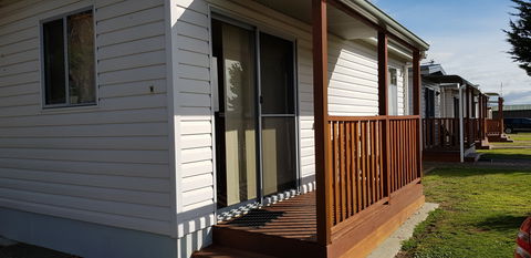Bay View Holiday Village - ACT Tourism 1