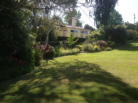 Beauty Point Cottages - ACT Tourism 2