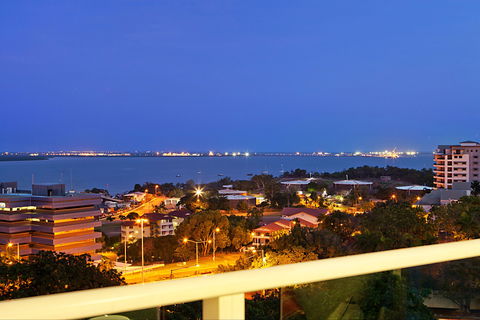 Beachlife Sands 3 Bedroom Harbour View Apartment - ACT Tourism 2