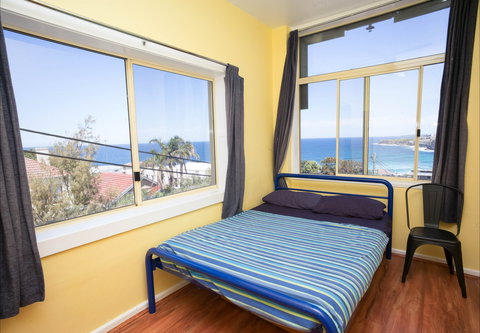 Bondi Beachouse YHA Sydney - ACT Tourism 1