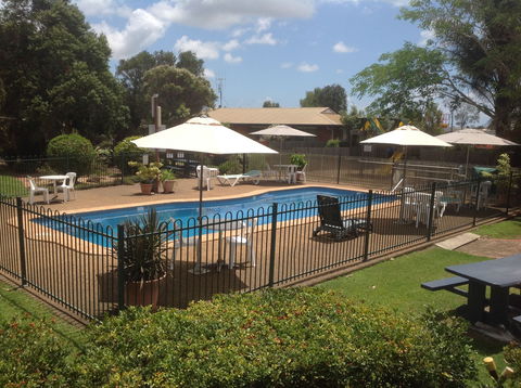 Bundaberg East Cabin And Tourist Park - ACT Tourism 0