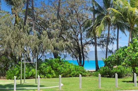 By The Sea Port Douglas - ACT Tourism 0