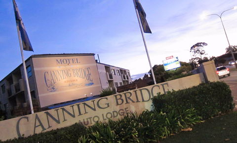 Canning Bridge Auto Lodge - ACT Tourism 0