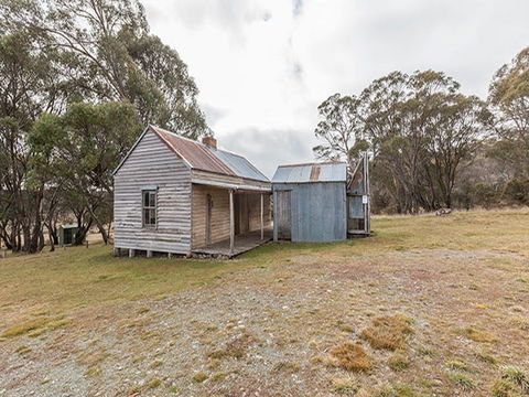 Cooinbil Hut Campground - ACT Tourism 1