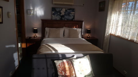 Factory Lane Bed & Breakfast - ACT Tourism 1