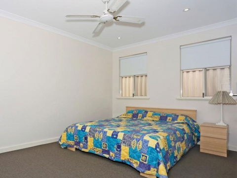 Falcon By The Bay - ACT Tourism 2