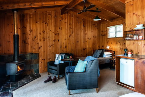 Granite Belt Retreat - ACT Tourism 2