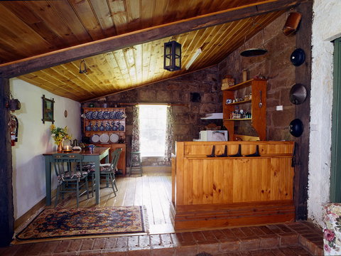 Hamilton's Cottage Collection And Country Gardens - Edwards - ACT Tourism 2